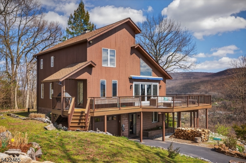 32 Evergreen Trl