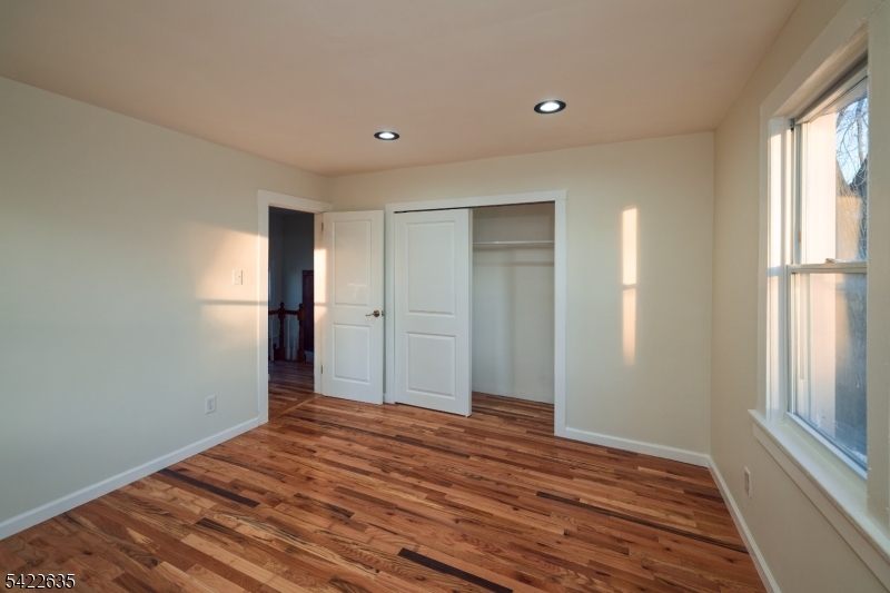 1149 Margaret St