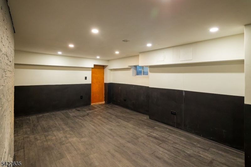 1149 Margaret St