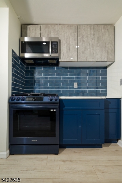 1149 Margaret St