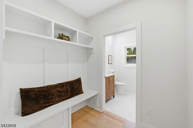 488 Dewey Ave #B