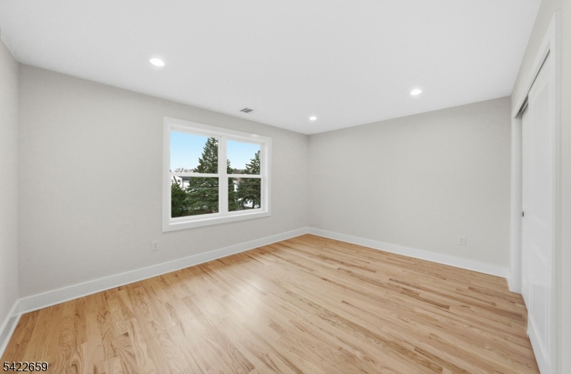 488 Dewey Ave #B