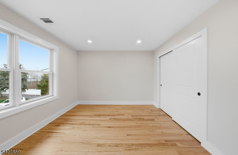 488 Dewey Ave #B