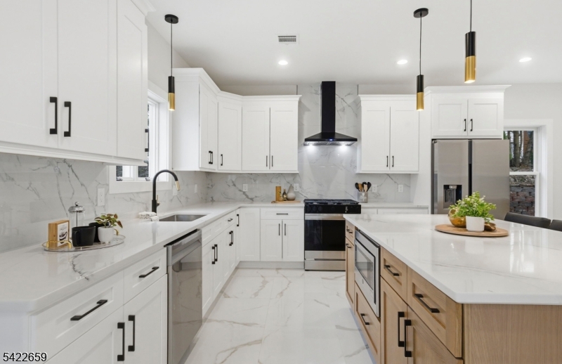 488 Dewey Ave #B