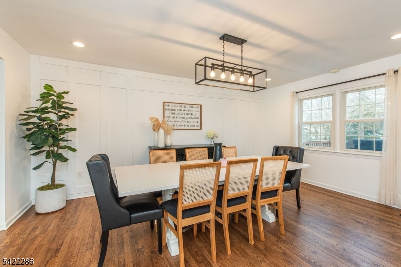 8 Cypress Ct