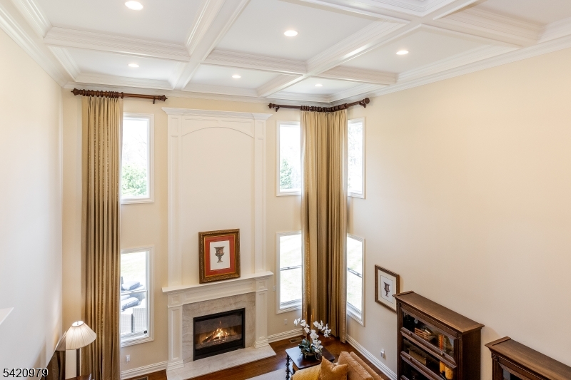 8 PHILHOWER COURT