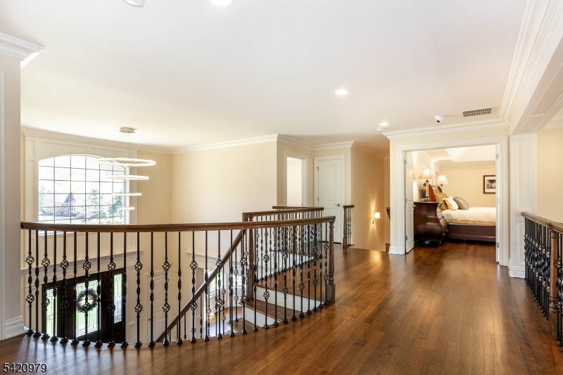 8 PHILHOWER COURT