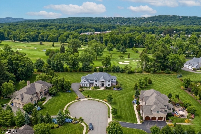 8 PHILHOWER COURT