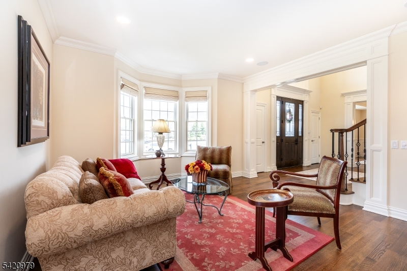 8 PHILHOWER COURT