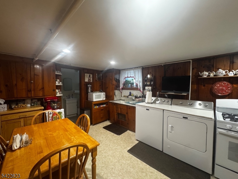 142 Bailey Ave