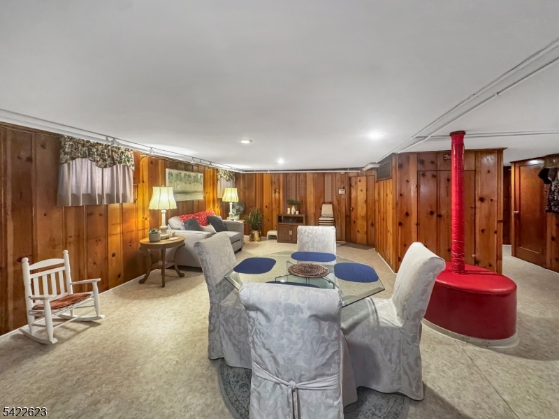 142 Bailey Ave