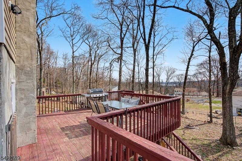 635 Brooklyn Mountain Rd