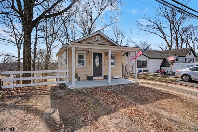 635 Brooklyn Mountain Rd