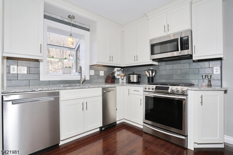 26 Scrivani Dr