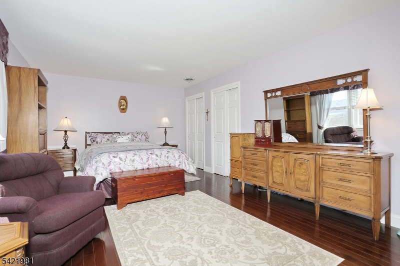 26 Scrivani Dr