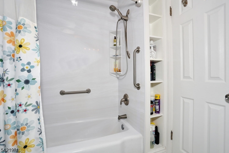 26 Scrivani Dr