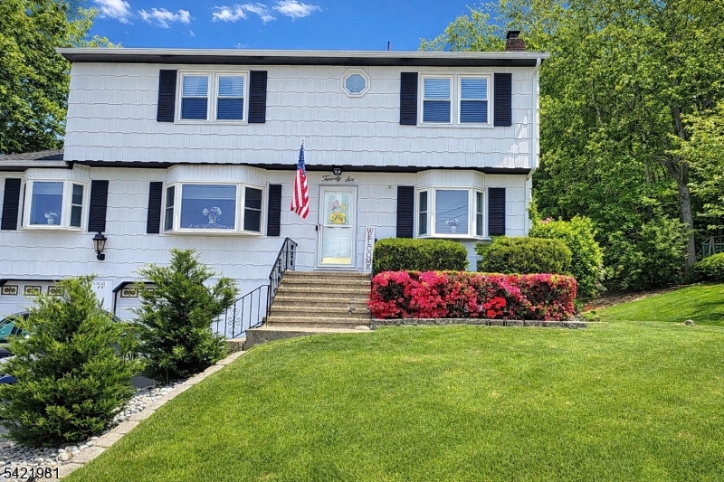 26 Scrivani Dr