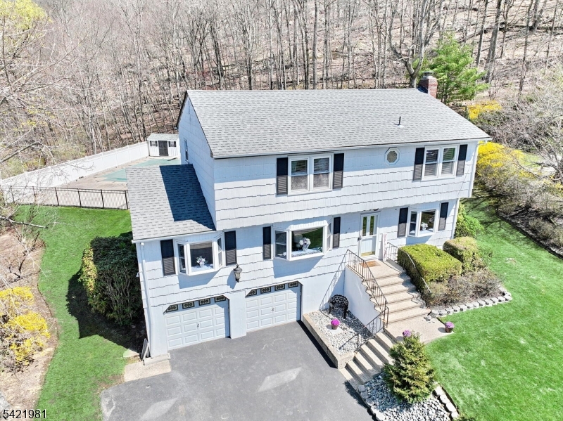 26 Scrivani Dr