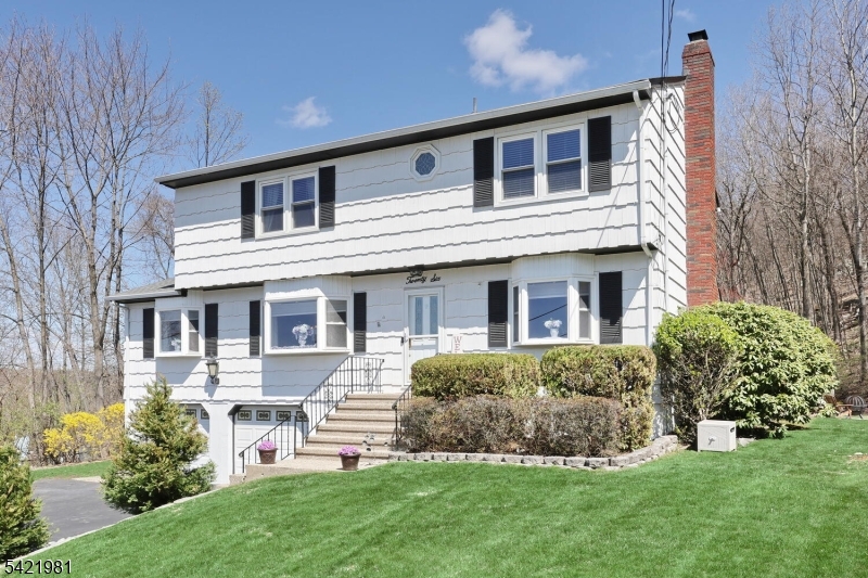 26 Scrivani Dr
