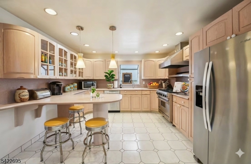 151 Arlington Blvd