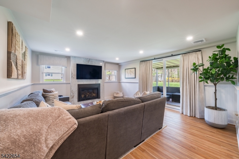 209 Northfield Rd