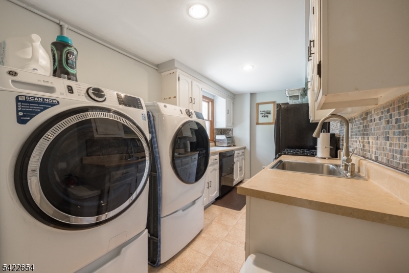 209 Northfield Rd