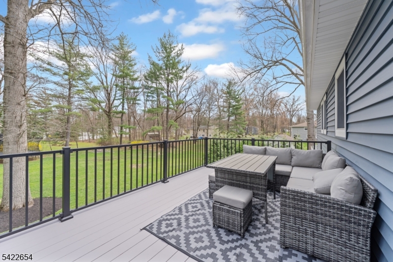 209 Northfield Rd