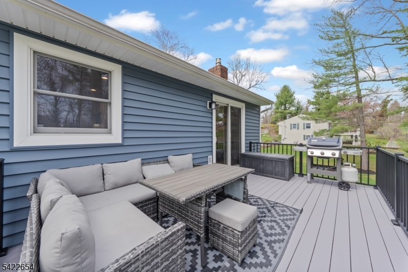 209 Northfield Rd