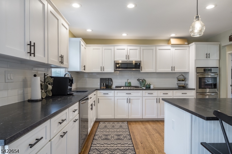 209 Northfield Rd