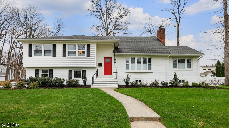 401 Poe Ave