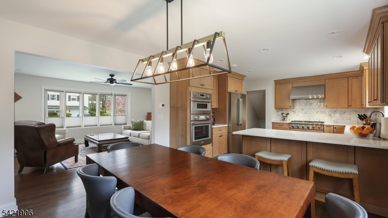 401 Poe Ave