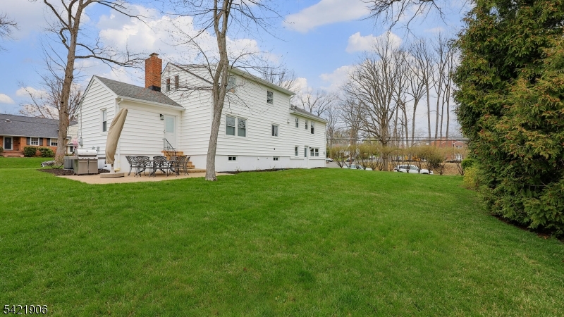 401 Poe Ave