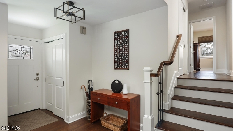 401 Poe Ave