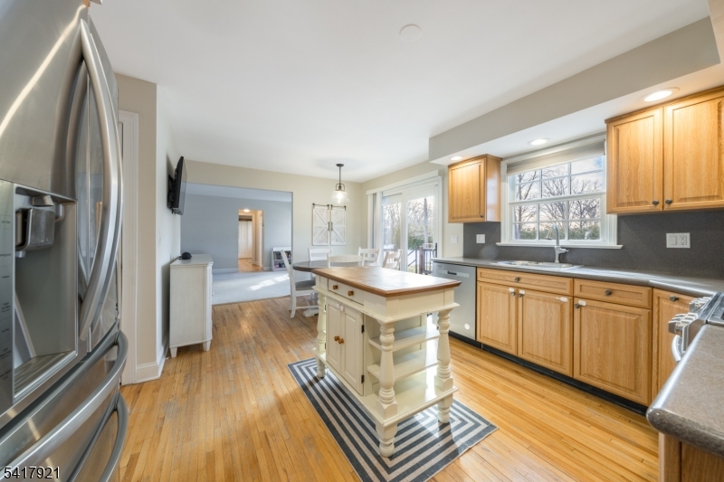 1 Radcliffe Dr