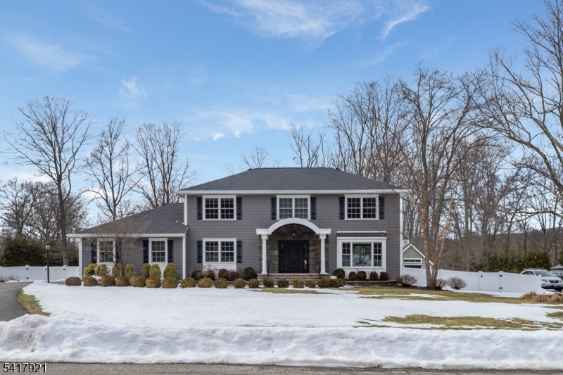 1 Radcliffe Dr