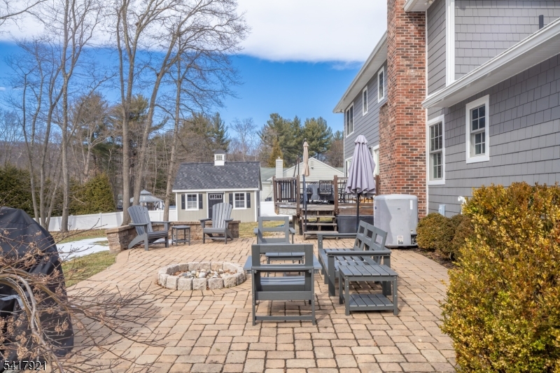 1 Radcliffe Dr