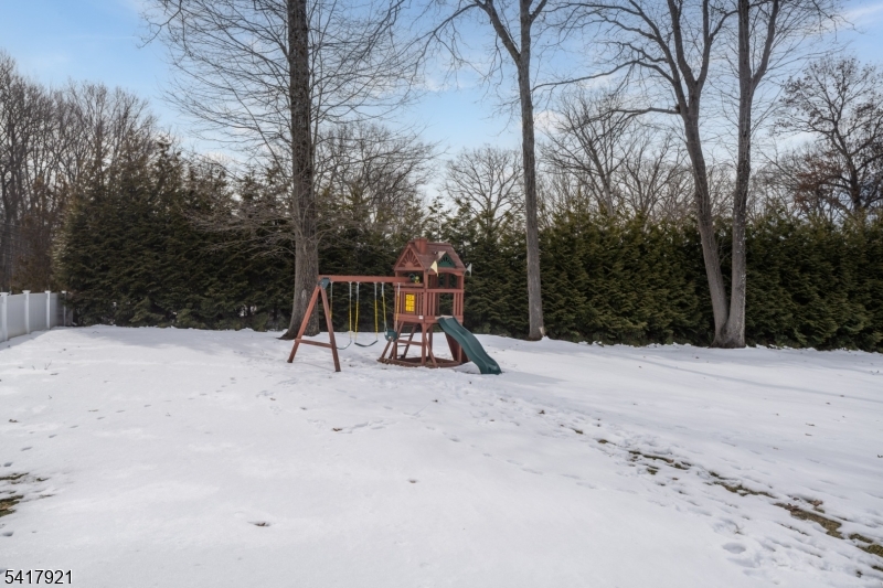 1 Radcliffe Dr