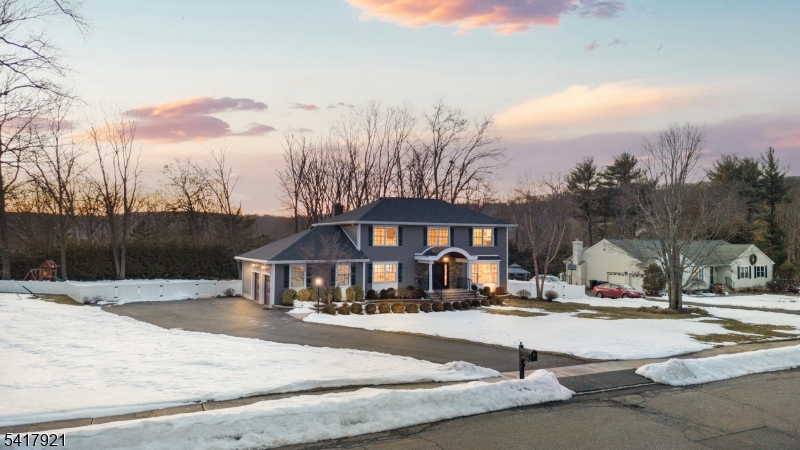 1 Radcliffe Dr