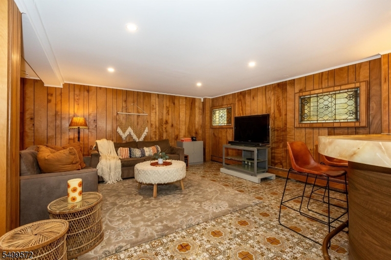 165 N Wyoming Ave