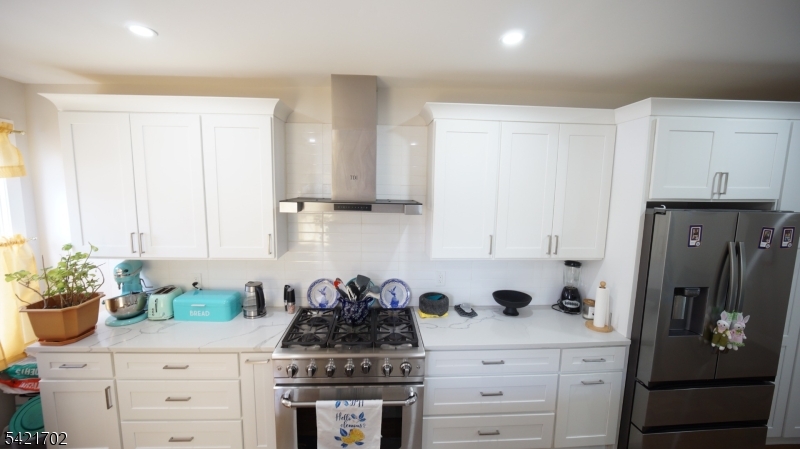 169 Oakwood Pl
