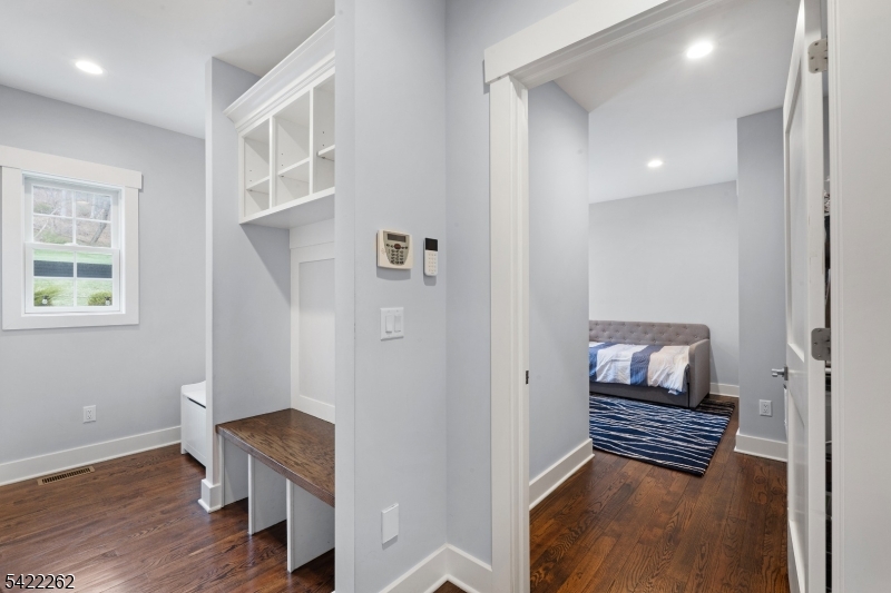 2141 Washington Valley Rd
