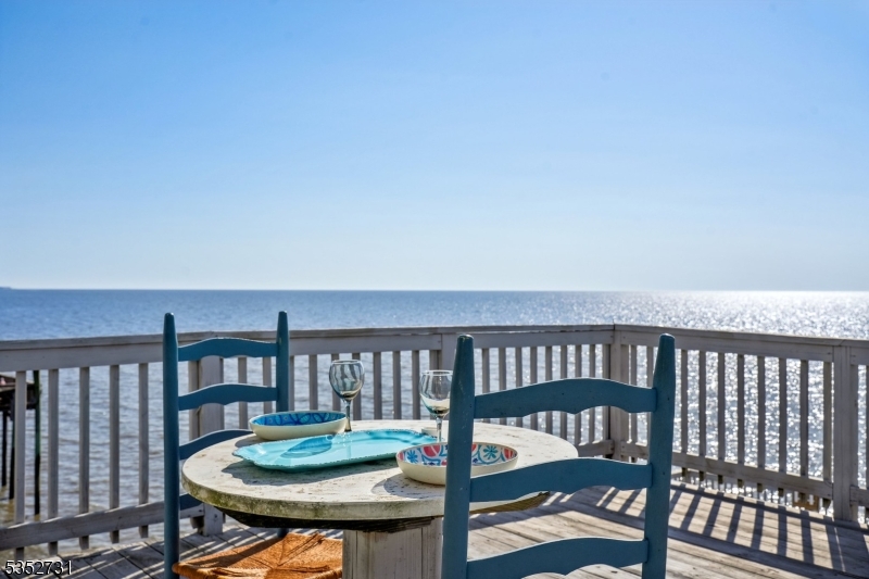 27 S Beach Ave