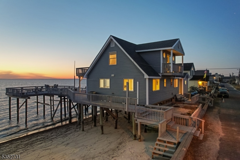 27 S Beach Ave