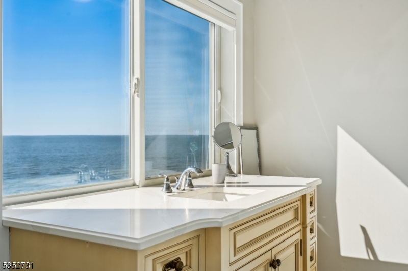 27 S Beach Ave