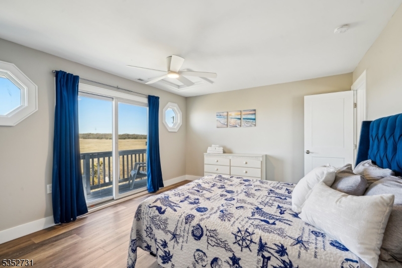 27 S Beach Ave