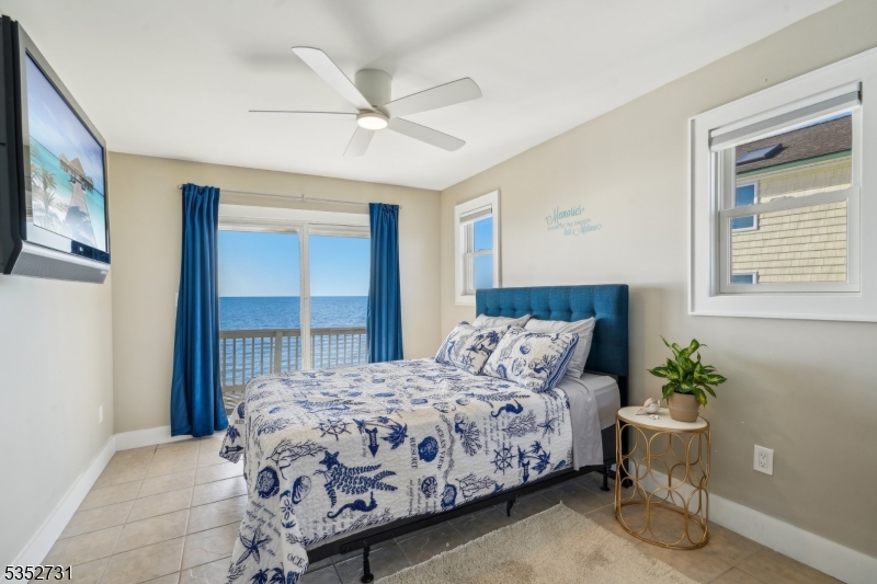 27 S Beach Ave