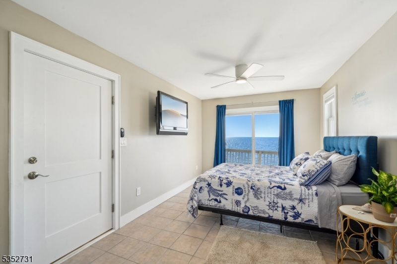 27 S Beach Ave