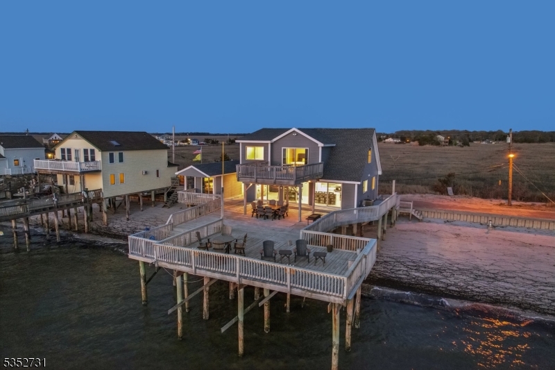 27 S Beach Ave