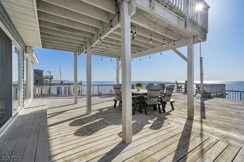 27 S Beach Ave