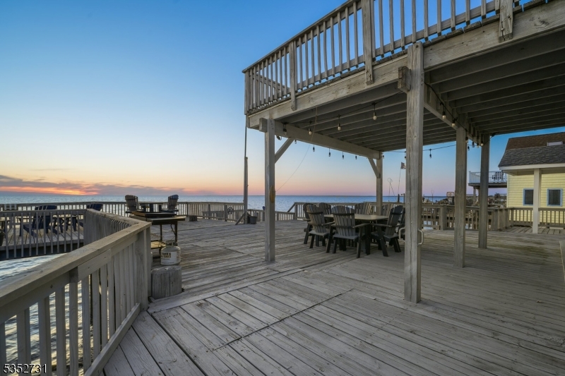 27 S Beach Ave